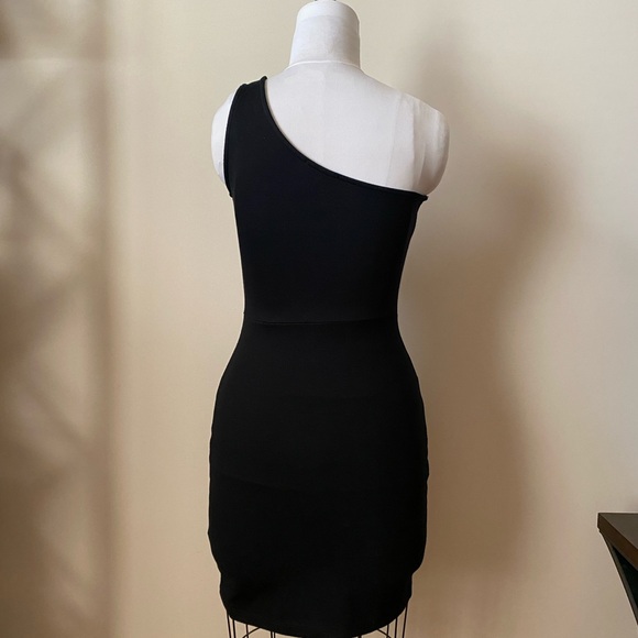 Black Soprano One Shoulder Body-con/Stretchy Mini Dress with detailing - Picture 5 of 8